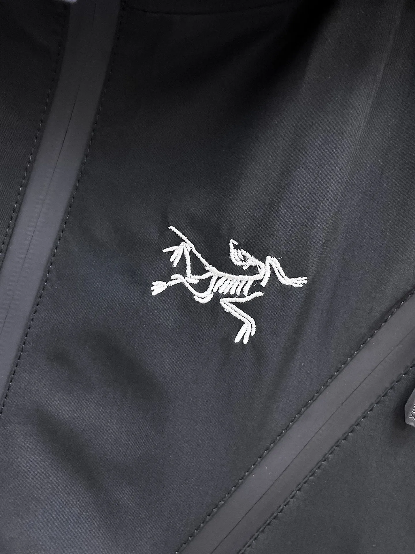 Same Style， ， ！2026 New Arrival ，Original Premium ！ Breathable ， ， ， Quality。 ！ ， ！Sizes：M～3XL